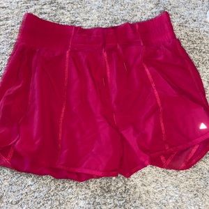 Balance breeze short